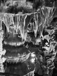 Ape Cavern 