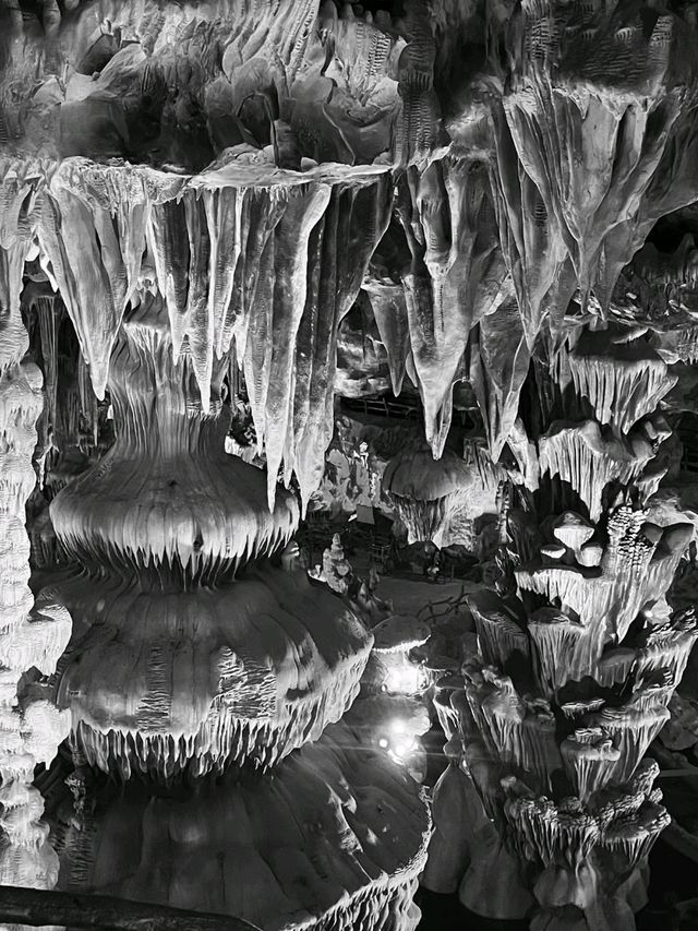 Ape Cavern 