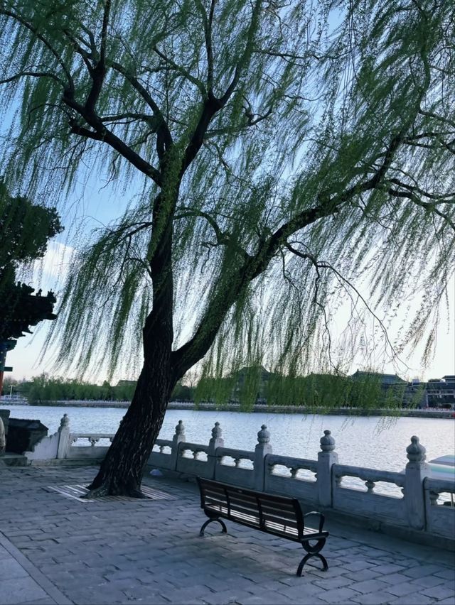 Beihai Park – Beijing's Imperial Garden Oasis