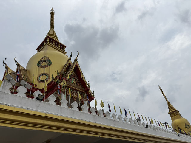 วัดโพรงอากาศ (พระอาจารย์สมชาย) แปดริ้ว