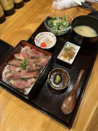 遊河口湖賞櫻🌸嘆地道黑毛和牛美食😋