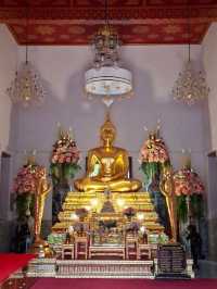 วัดปรินายก ย่านบางลำพู✨️