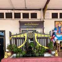 นั่งรถไฟ ปั่นจักรยาน เที่ยวเมืองเก่าอยุธยา