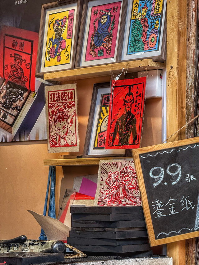 Timeless Stone Paths: A Spring Stroll Through Lijiang Old Town