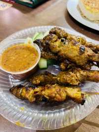 Luck Bros Kopi Petaling Street: A Local Favorite for Late-Night Malaysian Comfort Food