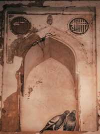 Rediscovering Legacy: A Walk Through Isa Khan’s Tomb