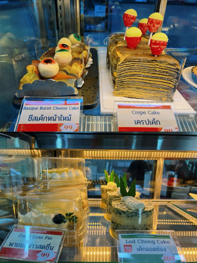 คาเฟ่สไตล์มินิมอล S-Curve Coffee