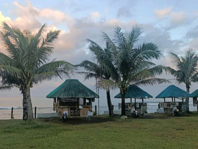 莎莎海灘度假村