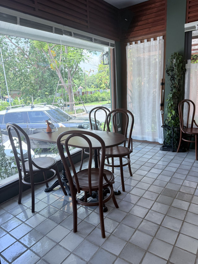 📍คาเฟ่ขนมไทยเปิดใหม่ที่ใครๆก็ต้องมาเช็คอิน