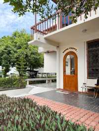 Homey Home Cafe - คาเฟ่สุดโฮมมี่ย่านสันติธรรม
