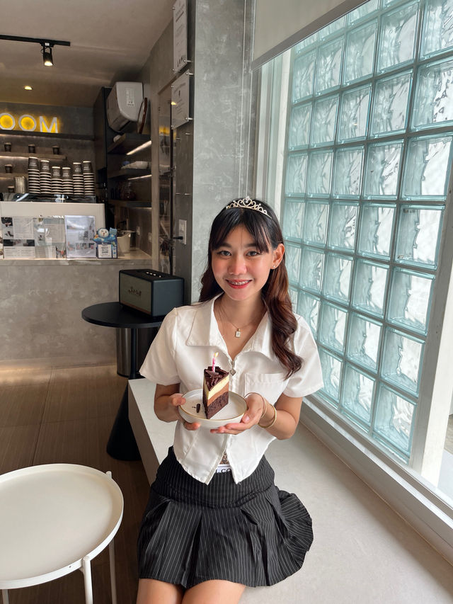คาเฟ่ CORNERROOM.CAFE
