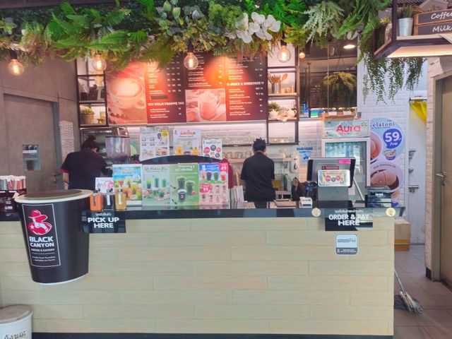 ☕ Black Canyon @ ปั๊ม ปตท. บายพาส 4 ชลบุรี