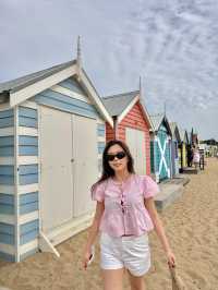 Exploring the Iconic Bathing Boxes of Melbourne 🇦🇺🏖️🌊☀️