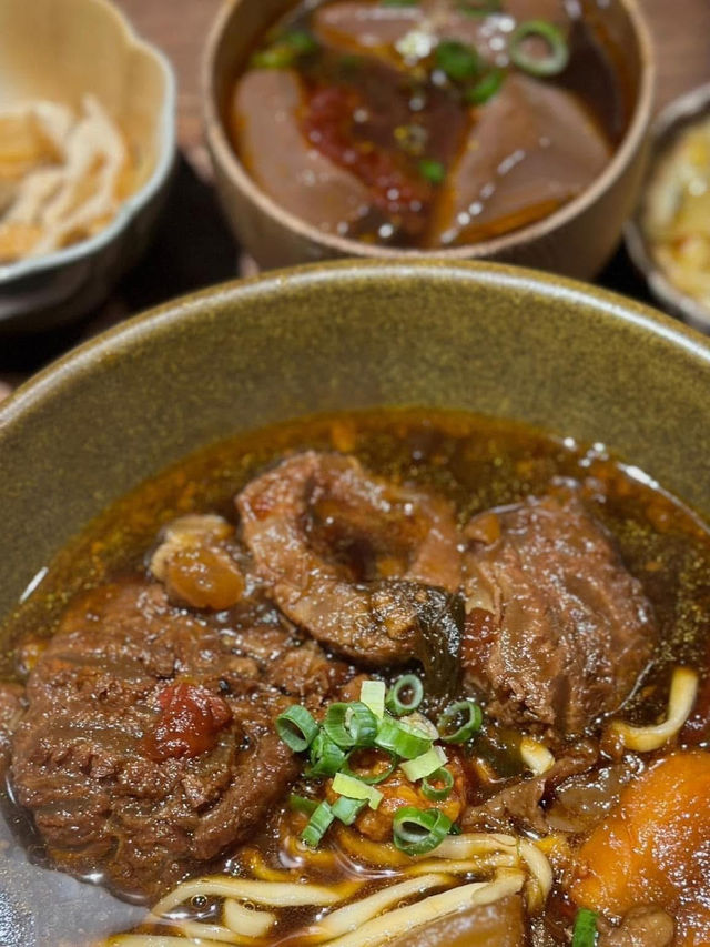 台北🇼🇸 西門昆明 食一碗多層次質感的牛肉麵 ‼️