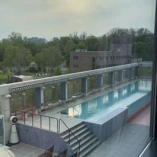 Mondrian Seoul Itaewon – 設計感泳池場地