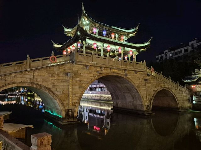เที่ยวไห่หนิงยามค่ำคื่น เขตประวัติศาสตร์⛩️