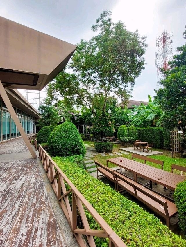 แม่ลาคิทเช่น ร้านอร่อยเมืองทอง นนทบุรี