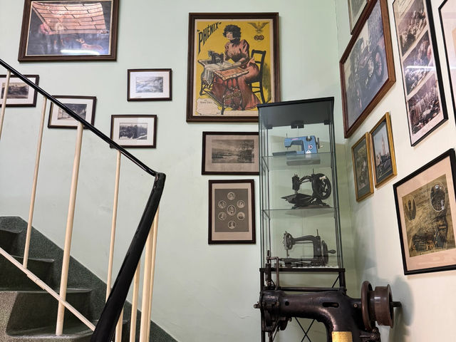 London Sewing Machine Museum: A Hidden Gem with a Rich History! 🧵🕰️
