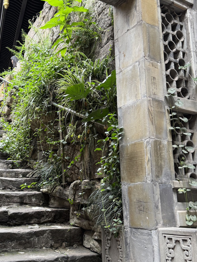 Luohan Temple （罗汉寺）   “วัดหลัวฮั่น” ฉงฉิง
