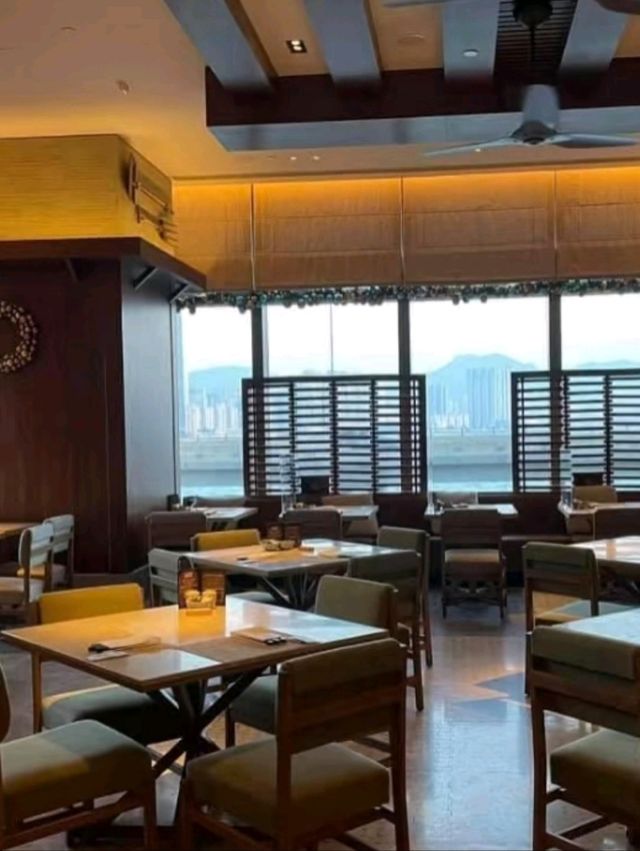 🌇🛳️ Hyatt Centric Victoria Harbour – Modern Stays with Million-Dollar Views 🇭🇰
