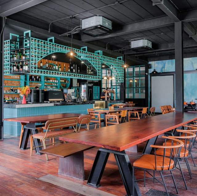 📍 Roof-Cafe 🏙️🍽️🍰☕️ ~บางนา~