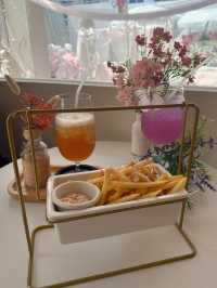 The craziest decoration cafe in Penang: No.8 Sandwich Club