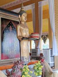 วัดท่าตอน จังหวัดเชียงใหม่ ตั้งอยู่บนเนินเขาสูง