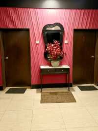 Teedo Hotel - a new black and pink rest nest in KL. 