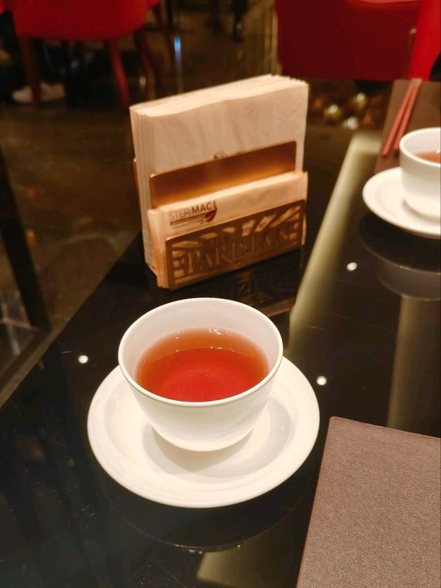 澳門巴黎人御蓮宮火鍋體驗：清雅湯底暖人心