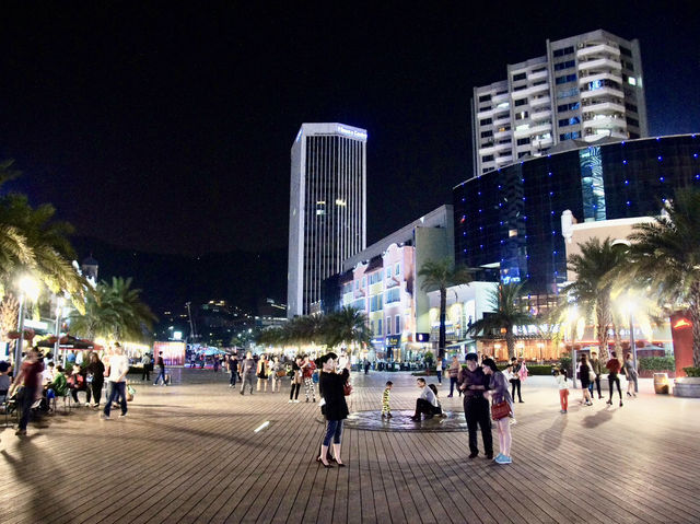🌊 Dining by the Ship – Grissini Kitchen at Shekou Sea World