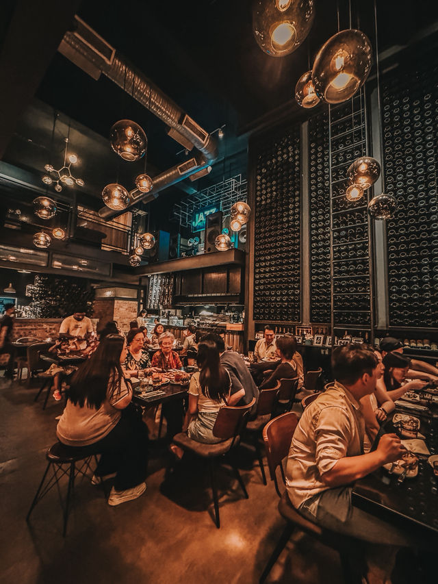 Moody Blue & Western Bites – Dining at 33 Blue Room, PJ