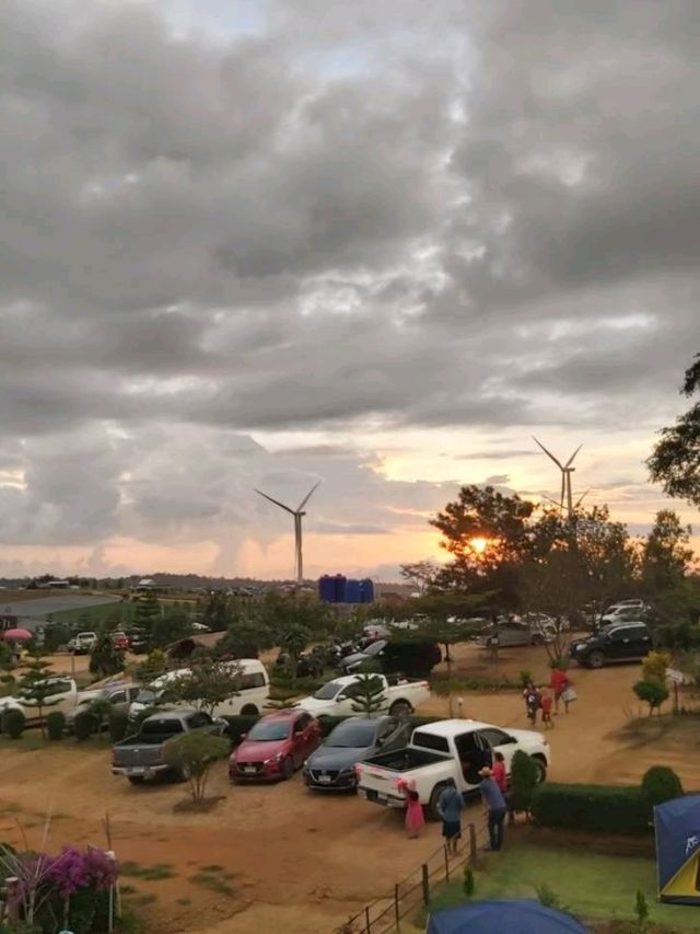🌬️ ชมวิวกังหันลม เขาค้อ เพชรบูรณ์
