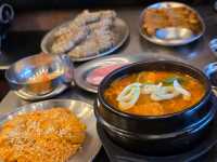 ย่างหมูบนเตาหิน เพิ่มอรรถรสในการกินปิ้งย่าง