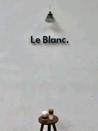 Le Blanc.Coffee & Space