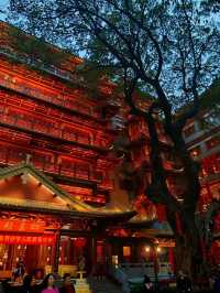 วัดต้าฝอ (Dafo Temple หรือ "วัดพระใหญ่
