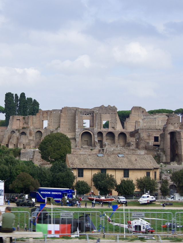 🚶‍♂️Walking Through the Soul of Rome: A Journey Through Time and Stone