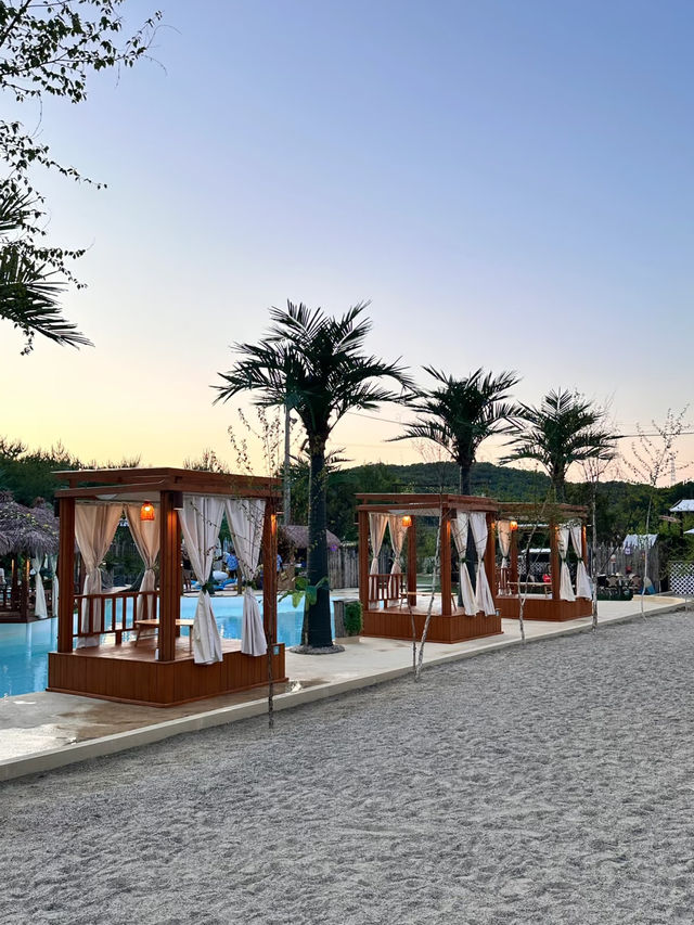 🇰🇷 Tropical Getaway in Seoul: Korea’s Very Own “Mini Maldives” 🥥🌴