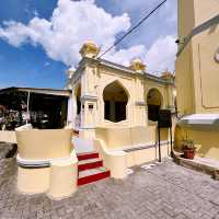 🕌 Solo Cultural Stop: Masjid Melayu Lebuh Aceh – Penang’s Historic Malay Mosque