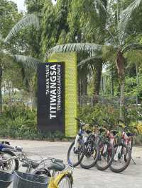 Escape the City, Find Your Chill – Taman Tasik Titiwangsa Vibes! 