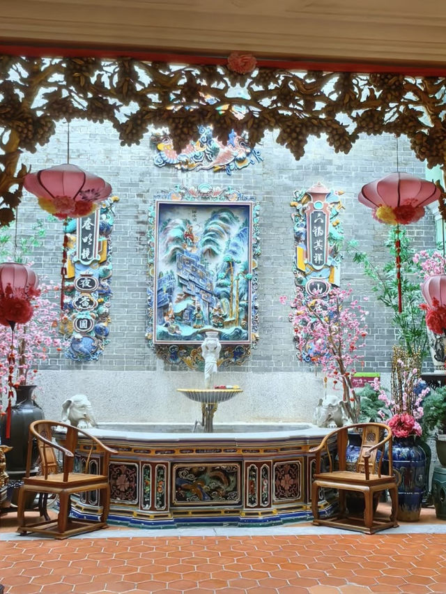 A Glimpse into Peranakan Grandeur – My Visit to Pinang Peranakan Mansion