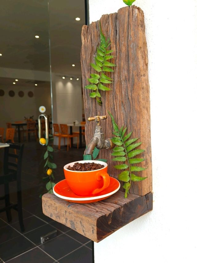 A Hidden Gem Café in Desaru with Sunny Vibes