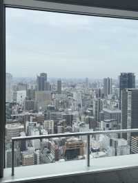 จุดชมวิวกลางเมืองโอซาก้า Umeda Sky Building