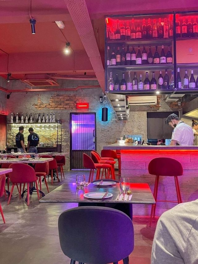 LUT Restaurant Malaysia