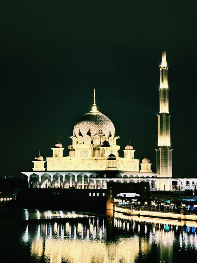 Twilight Majesty from Putra Bridge