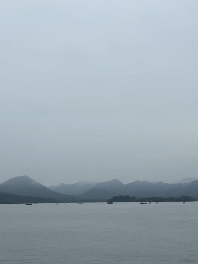 West Lake: Hangzhou: Where Poets, Emperors & Mist Crowned Hills Paint Paradise