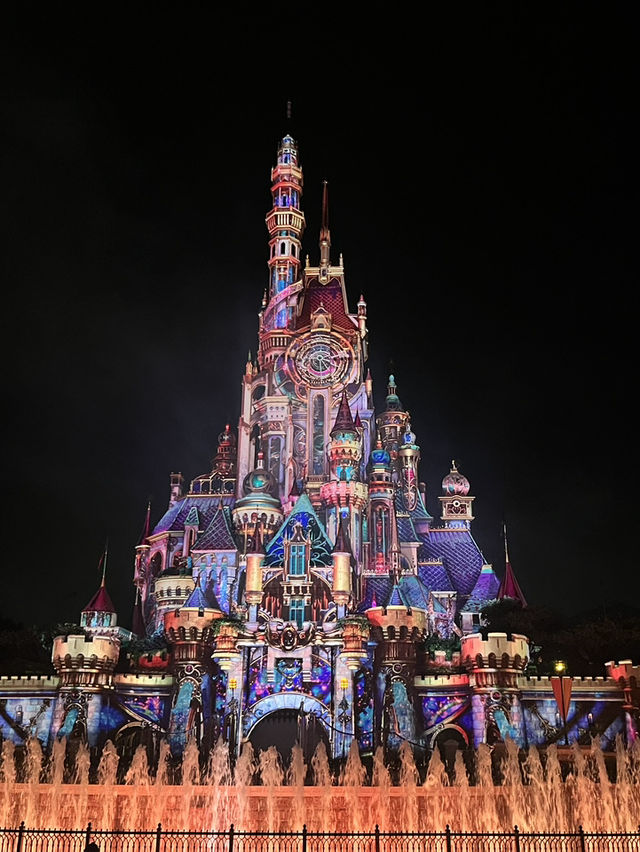 【香港ディズニー】夜のプロジェクションマッピング★モーメンタス