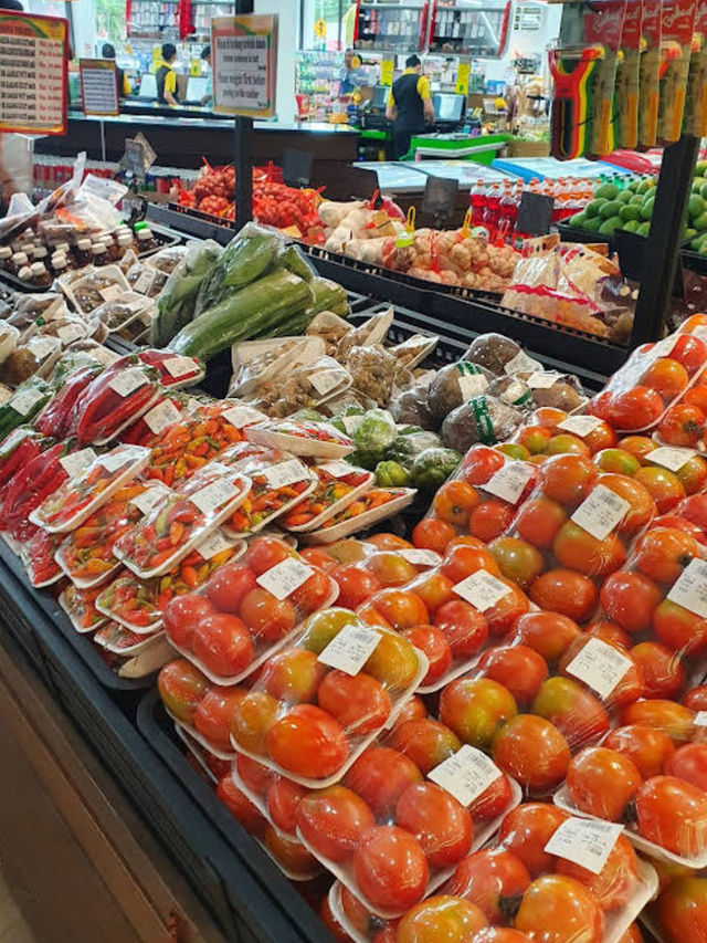 🛒 Coco Supermarket Jimbaran – 여행자에게 딱 좋은 슈퍼