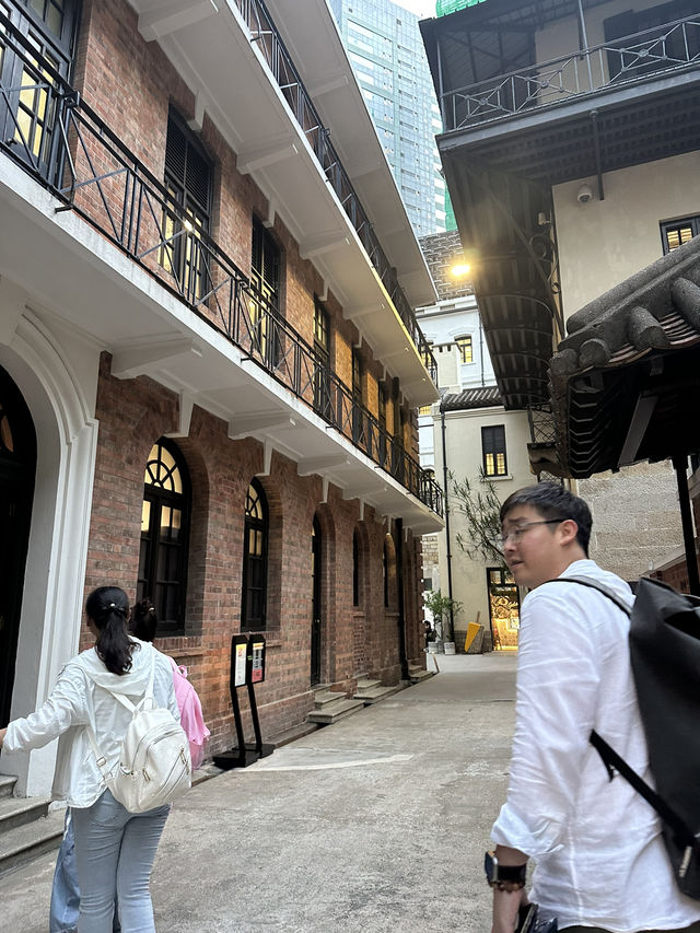 Exploring the Cultural Haven of Tai Kwun in Hong Kong 🇭🇰 
