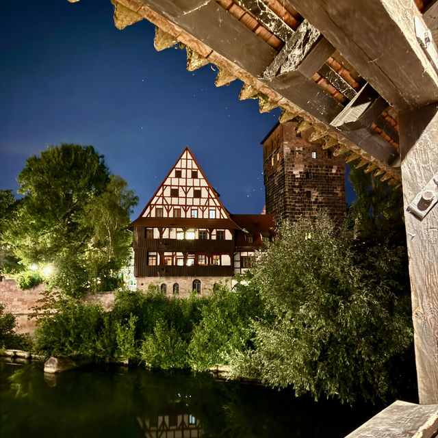NUREMBERG OLD TOWN BY NIGHT – WHERE HISTORY GLOWS AFTER DARK