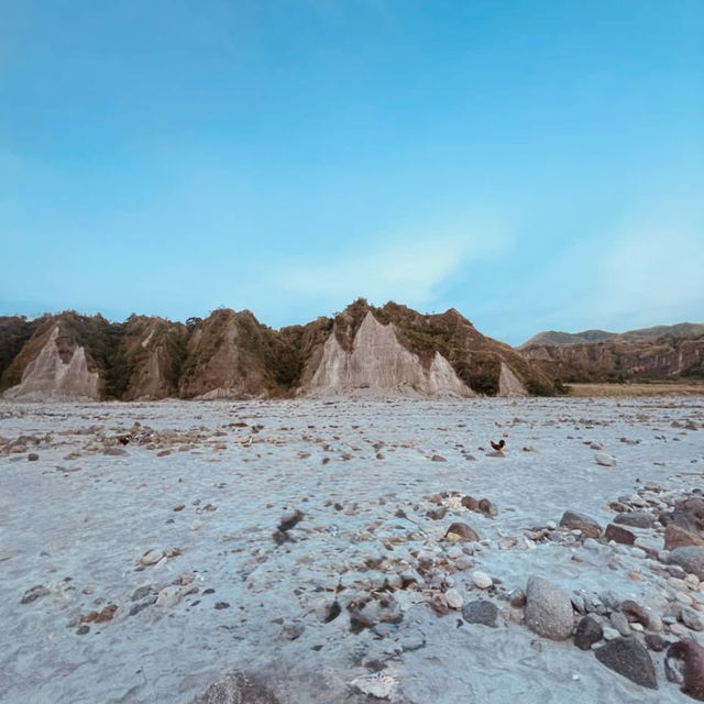 🌋 Mount Pinatubo Adventure Guide 2025: From Manila to the Crater Lake